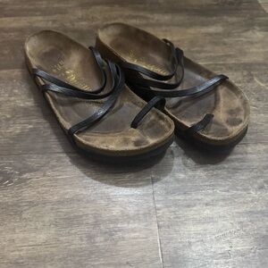 Birkenstock Black and Brown Strappy Sandals